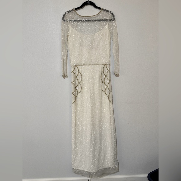 gatsbylady Dresses & Skirts - ⭐️Gatsby Lady Roaring 20s Sequin Wedding Dress - Ivory/Gold/ Size 6 - EUC